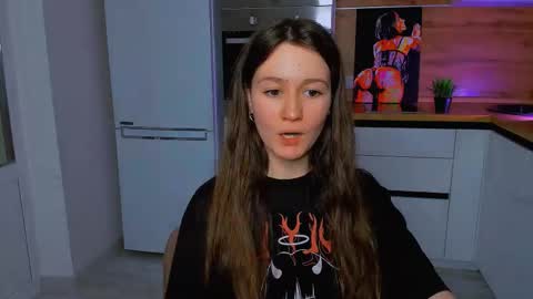 Snapshot of ameli_moon chatting on February 18, 2025, 4:48 pm Eileen online show from February 18, 2025, 4:48 pm