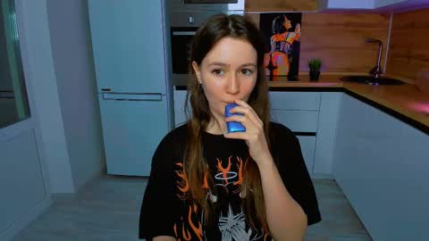 Snapshot of ameli_moon chatting on March 5, 2025, 3:51 pm Eileen online show from March 5, 2025, 3:51 pm