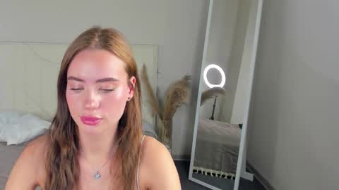 Snapshot of ameli_povilainn chatting on September 18, 2025, 10:28 am Ameli online show from September 18, 2025, 10:28 am