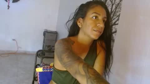 Snapshot of amelia_2023 chatting on April 8, 2026, 2:17 pm amelia online show from April 8, 2026, 2:17 pm