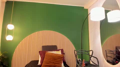 Amelia Adams online show from November 15, 2025, 7:16 am