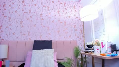 Amelia Adams online show from November 26, 2025, 7:15 pm