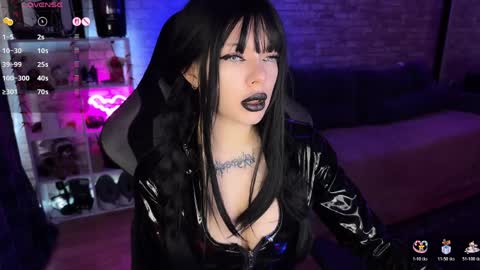 Amelia Aley  online show from April 3, 2026, 10:13 am