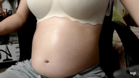 Snapshot of amelia_bella chatting on April 14, 2026, 11:55 pm amelia online show from April 14, 2026, 11:55 pm