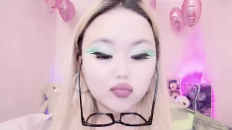 Amelia online show from February 17, 2025, 12:21 am