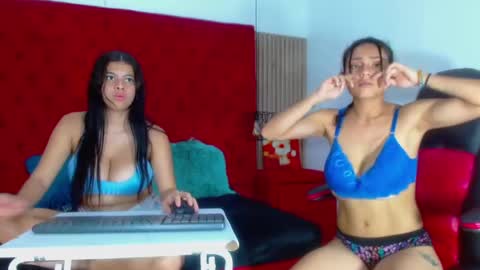Amelia AND Emily online show from December 4, 2024, 7:34 pm