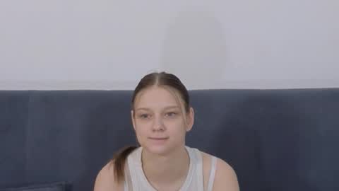 Snapshot of ameliahopkins chatting on February 19, 2026, 10:06 pm 5th day here my name Jennie online show from February 19, 2026, 10:06 pm