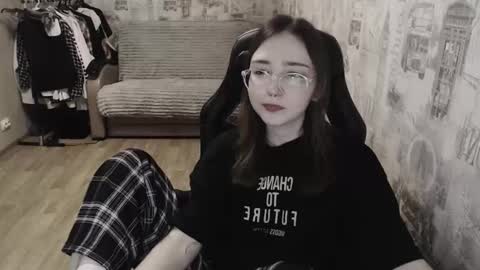 Snapshot of ameliakamishiro chatting on January 13, 2025, 2:39 am Amelia online show from January 13, 2025, 2:39 am