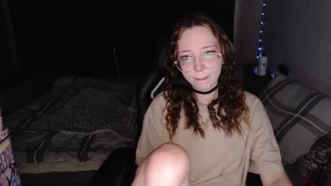 Snapshot of ameliakamishiro chatting on November 13, 2025, 2:32 am Amelia online show from November 13, 2025, 2:32 am