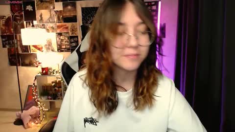 Amelia online show from November 6, 2025, 8:37 am