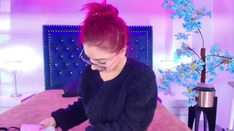 Amelie online show from April 22, 2026, 11:01 am
