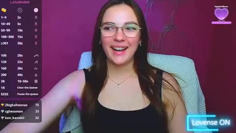 Amelie online show from December 12, 2024, 1:49 pm