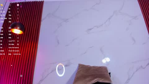 Snapshot of amelie_leigh chatting on January 24, 2025, 7:51 am Alejandra online show from January 24, 2025, 7:51 am