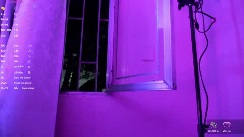 Snapshot of amelie_leigh chatting on February 3, 2025, 2:47 am Alejandra online show from February 3, 2025, 2:47 am