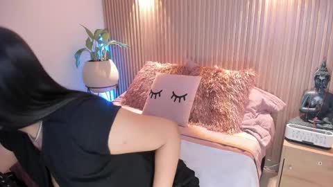 Amelie online show from November 20, 2025, 2:12 am