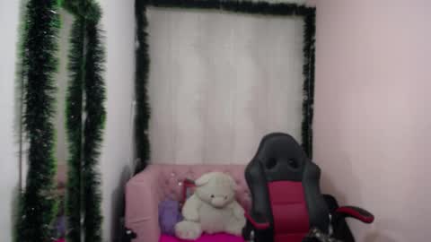 AMELIEROUS .. see you tomorrow  kisses online show from December 21, 2024, 1:04 am