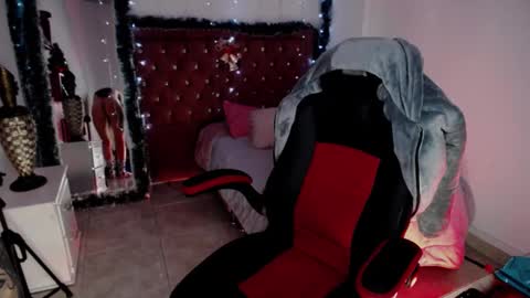 AMELIEROUS .. see you tomorrow  kisses online show from December 26, 2024, 7:38 pm