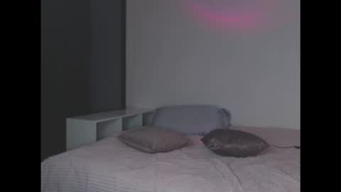 amelinamersi online show from November 26, 2025, 5:25 pm