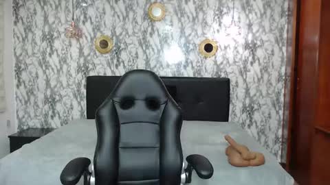 Amell Thomson online show from October 11, 2025, 11:20 am