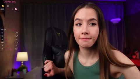 Amy  online show from February 13, 2025, 5:58 am