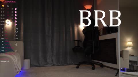 Amy  online show from September 28, 2025, 1:11 am