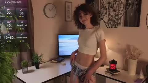 Alivia online show from June 3, 2026, 6:13 pm