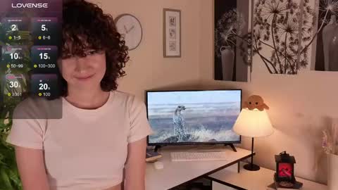 Alivia online show from June 5, 2026, 6:02 pm