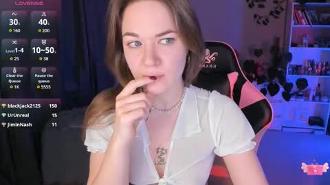 Hi-hi I am Kate welcome to my sexy room online show from March 11, 2025, 6:52 pm