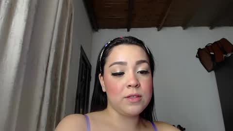 Snapshot of ami_rosee chatting on December 12, 2024, 5:10 am ami_rosee online show from December 12, 2024, 5:10 am