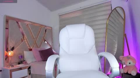 Ami  online show from January 15, 2026, 9:51 pm