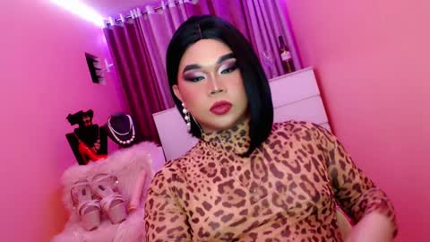 Queen Mireska online show from February 2, 2025, 2:02 pm