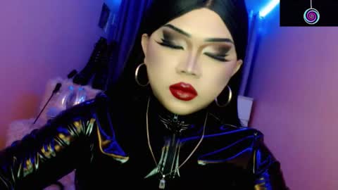 Queen Mireska online show from March 18, 2026, 6:22 pm