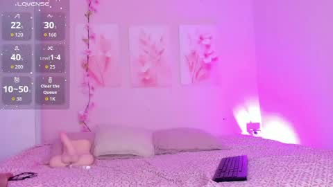 AmiiClark  online show from June 10, 2026, 6:18 pm