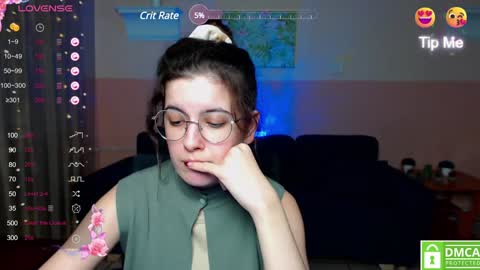 Snapshot of aminabeatris chatting on January 23, 2025, 4:37 pm Amina online show from January 23, 2025, 4:37 pm