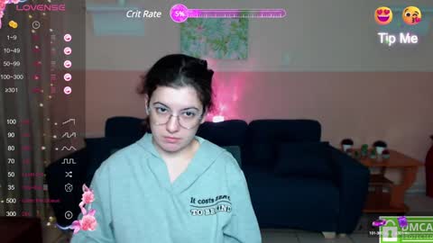 Snapshot of aminabeatris chatting on January 25, 2025, 6:23 am Amina online show from January 25, 2025, 6:23 am