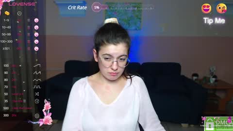 Snapshot of aminabeatris chatting on February 1, 2025, 4:11 pm Amina online show from February 1, 2025, 4:11 pm