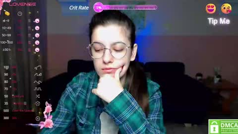 Snapshot of aminabeatris chatting on February 4, 2025, 6:25 am Amina online show from February 4, 2025, 6:25 am