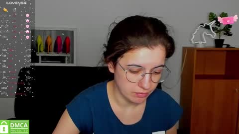 Snapshot of aminabeatris chatting on February 25, 2025, 6:25 am Amina online show from February 25, 2025, 6:25 am