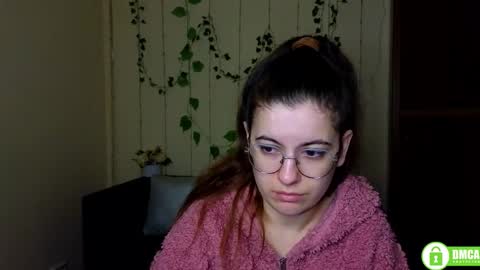 Snapshot of aminabeatris chatting on January 8, 2026, 6:37 am Amina online show from January 8, 2026, 6:37 am