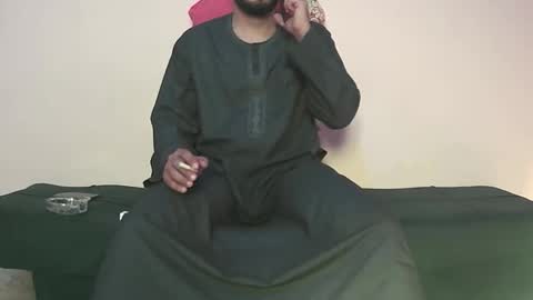 Amir online show from November 27, 2025, 7:54 am