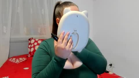 Amira Vyxen online show from June 6, 2026, 7:29 pm