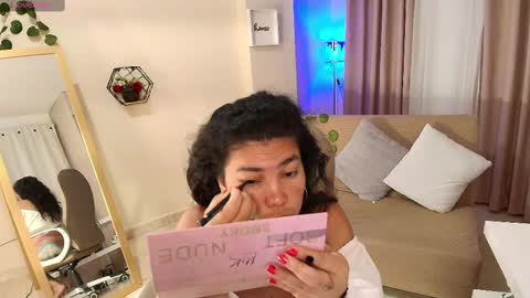 Amelya online show from February 12, 2025, 7:45 pm