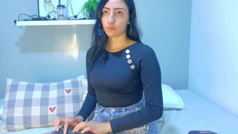 A M M Y  online show from April 11, 2026, 11:14 am