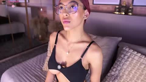 Ammy Scott  online show from February 6, 2026, 7:50 pm