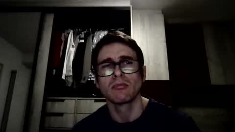 amolastetasmuypequennaas online show from May 4, 2026, 9:44 pm