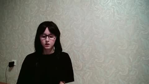 Amomira online show from October 18, 2025, 2:29 pm