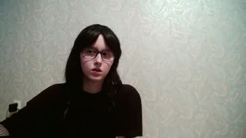 Amomira honeyx online show from April 9, 2026, 8:42 am