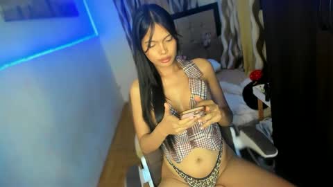 Snapshot of amor_prinsesa chatting on December 21, 2024, 9:04 pm Prinsesa online show from December 21, 2024, 9:04 pm