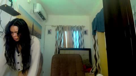 Snapshot of amor_prinsesa chatting on December 26, 2024, 1:18 am Prinsesa online show from December 26, 2024, 1:18 am