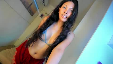 Snapshot of amor_prinsesa chatting on February 19, 2025, 12:03 am Prinsesa online show from February 19, 2025, 12:03 am